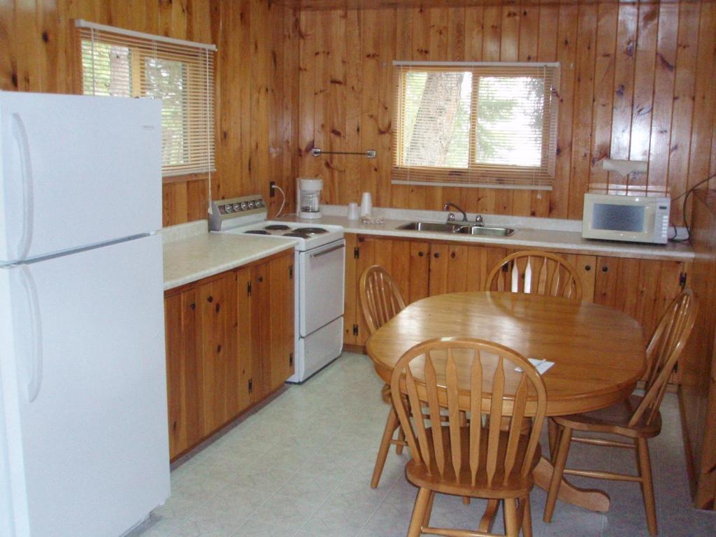 Totem Resorts Sioux Narrows Ruang foto