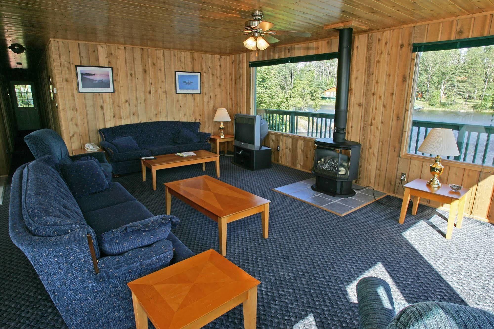 Totem Resorts Sioux Narrows Bagian luar foto