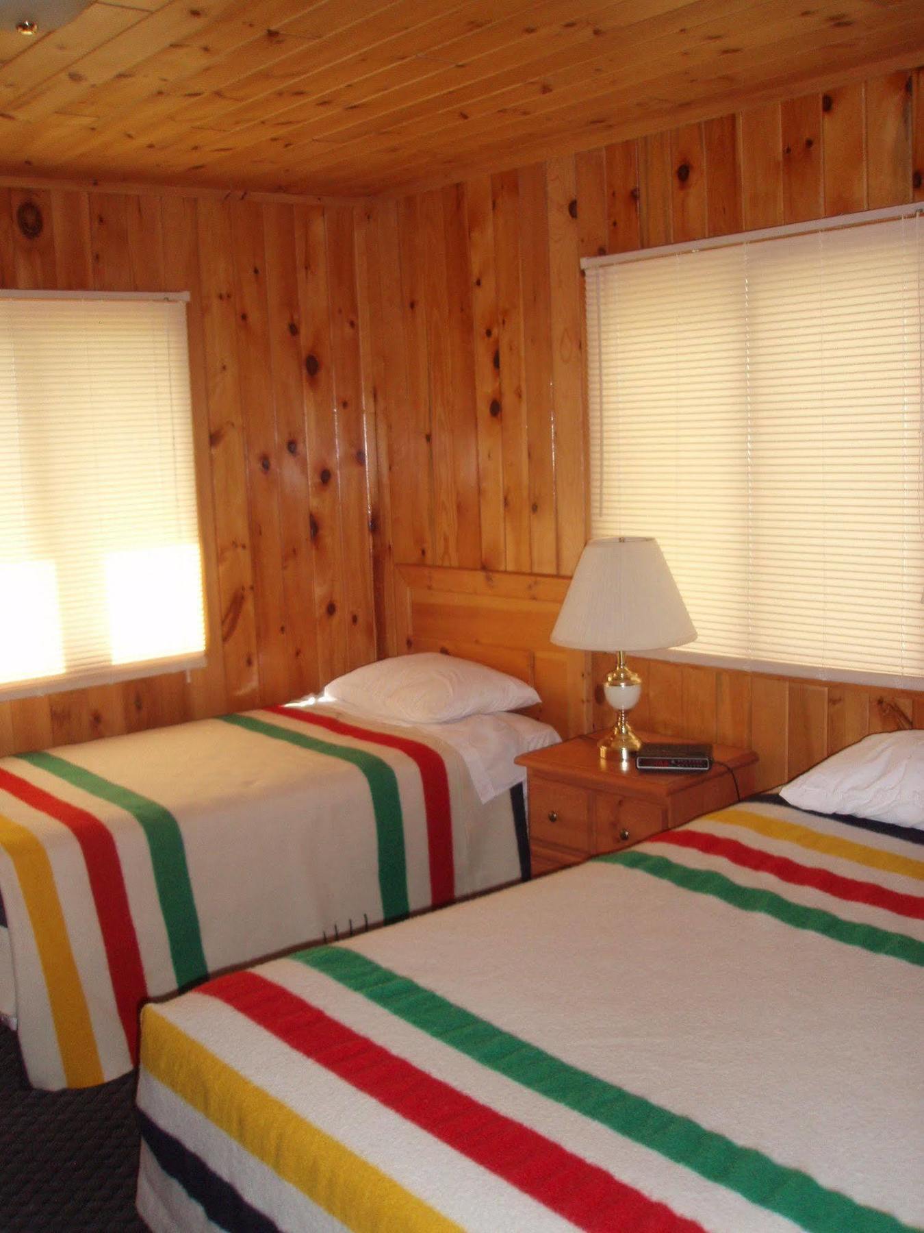 Totem Resorts Sioux Narrows Bagian luar foto