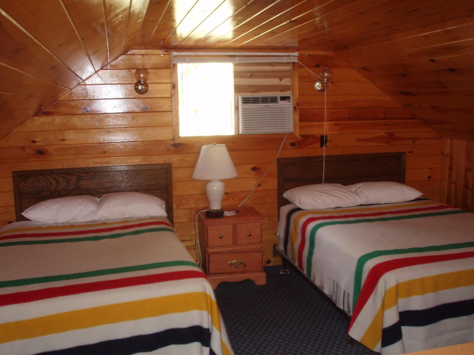 Totem Resorts Sioux Narrows Bagian luar foto