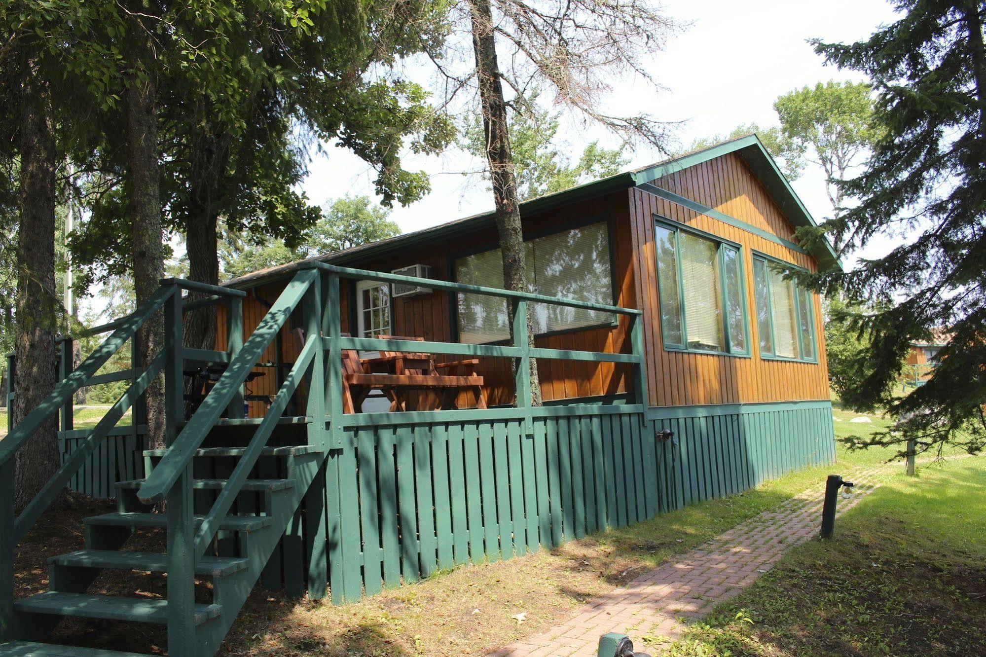 Totem Resorts Sioux Narrows Bagian luar foto